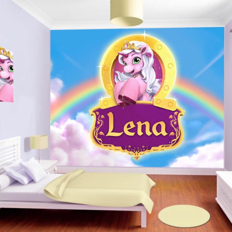 Foto tapeta Filly poni u zlatnoj potkovici na zidu